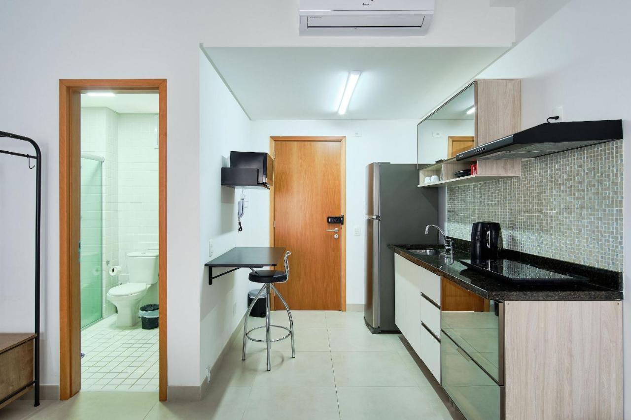 Af15 ALTO PADRÃO, WI-FI, AR, PISCINA, SAUNA, ACADEMIA, QUASE PÉ NA AREIA Ubatuba Extérieur photo